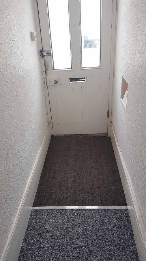 The Ploughman'S Rest Apartment Brighton Exterior photo